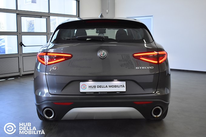ALFA ROMEO Stelvio 2.2 Turbodiesel 190 CV AT8 Q4 Business